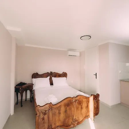 Sirens Luxury Lejlighedshotel 4*