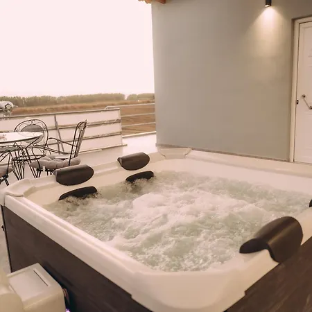 Lejlighedshotel Sirens Luxury Palouki