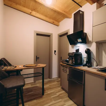 Sirens Luxury Lejlighedshotel Palouki