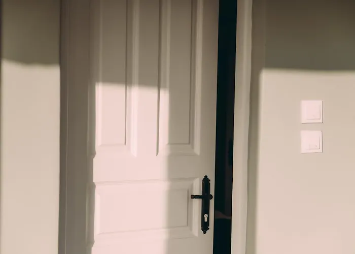 Ξενοδοχείο με διαμερίσματα Sirens Luxury Palouki