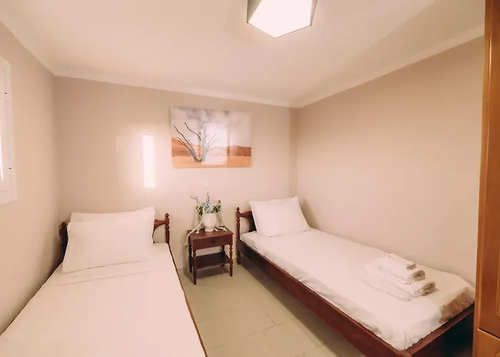 Sirens Luxury Aparthotel Palouki