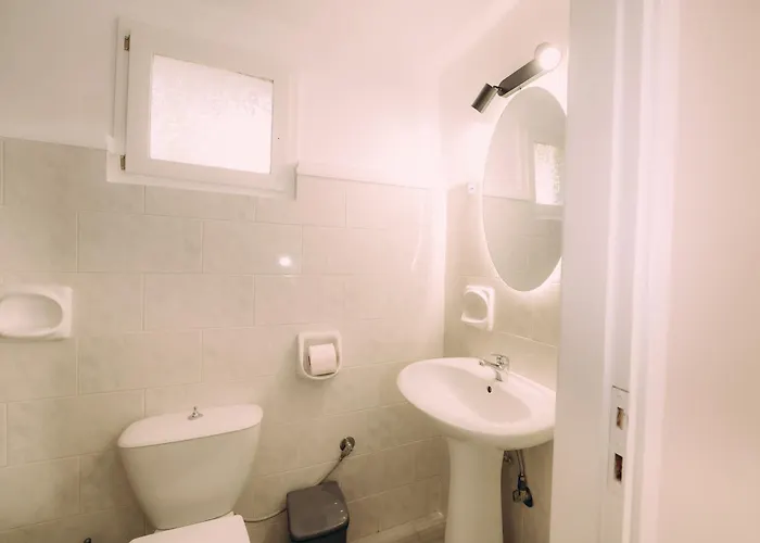 Sirens Luxury Aparthotel Palouki